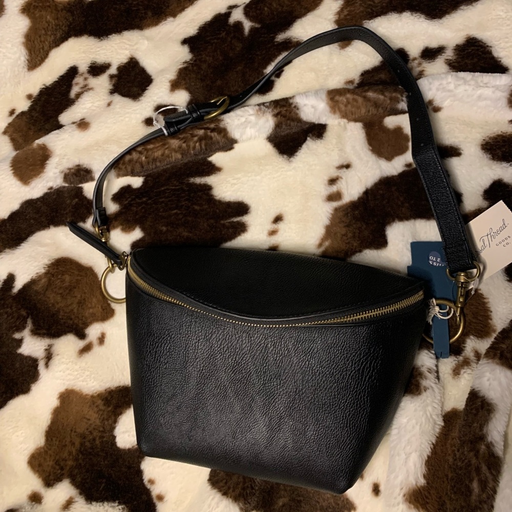 Universal Thread Belt Bag
